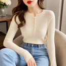 Blusa Feminina de Tricô com Botões para Inverno | SoftKnit