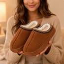 Bota Pantufa Feminina Peluciada com Solado Antiderrapante para Inverno