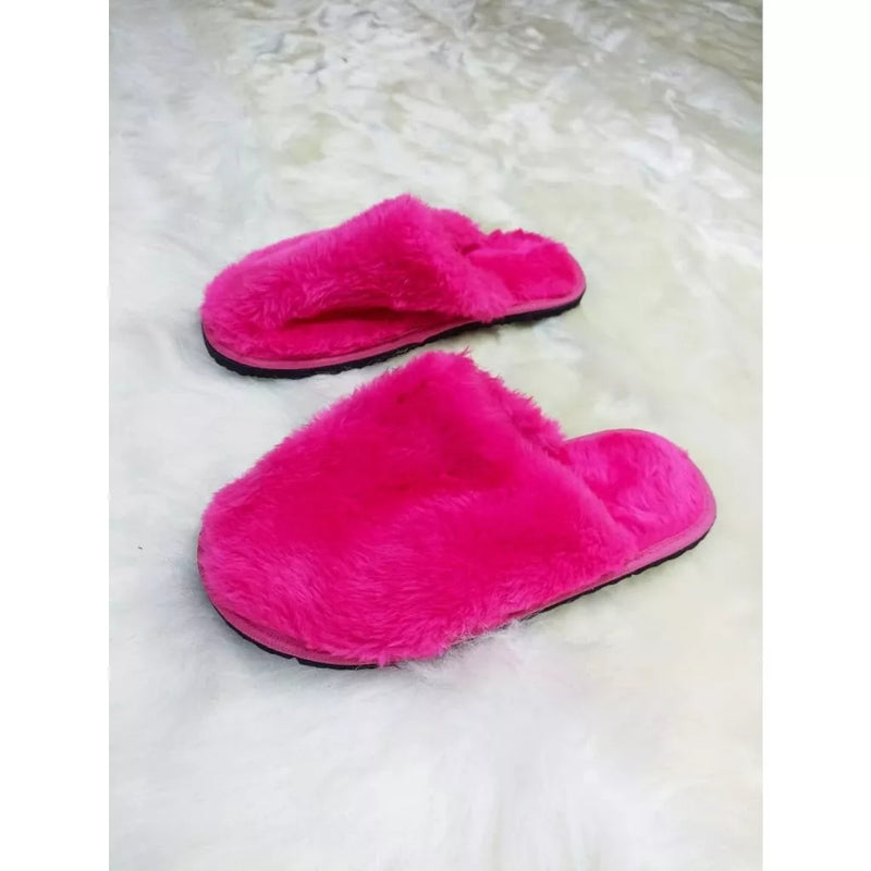 Kit com 2 Pantufas Unissex de Pelúcia Antiderrapante