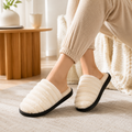 Pantufa Chinelo Peluciada Antiderrapante para Inverno | CozyNest