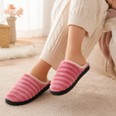 Pantufa Chinelo Peluciada Antiderrapante para Inverno | CozyNest