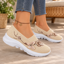 Tênis Feminino com Bordado Floral e Borboletas em Malha Respirável