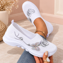 Tênis Feminino com Bordado Floral e Borboletas em Malha Respirável