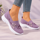 Tênis Feminino com Bordado Floral e Borboletas em Malha Respirável