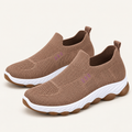 Tênis Slip On Feminino em Malha Respirável com Solado Alto