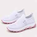 Tênis Slip On Feminino em Malha Respirável com Solado Alto